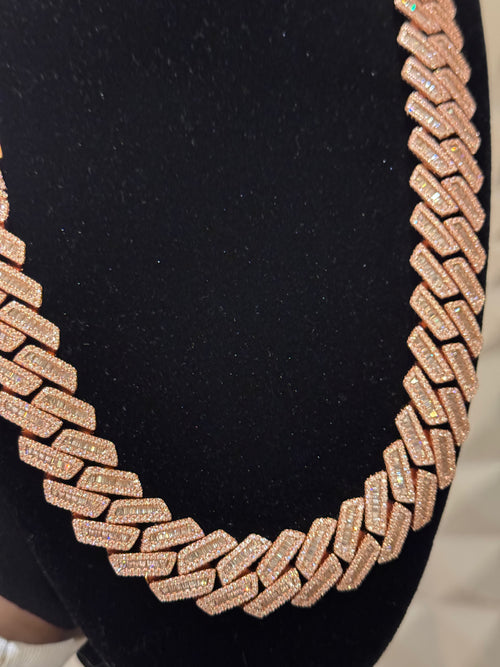 18mm Rose Gold Centre Set Baguette Cuban